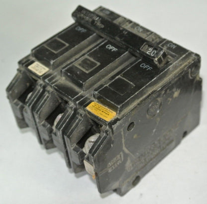 GENERAL ELECTRIC 3-POLE CIRCUIT BREAKER 20A - COMMON-TRIP