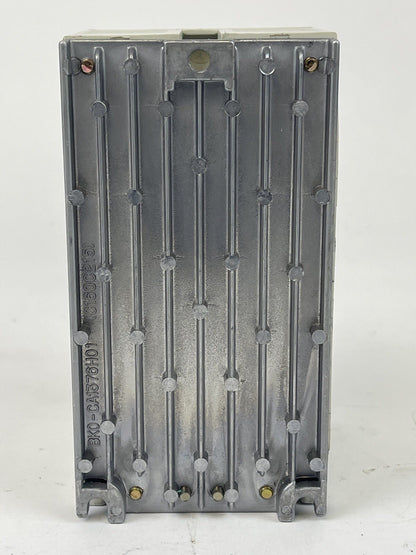 MITSUBISHI - FR-S520-0.2K-NA - 3 PHASE INVERTER - 1/4 HP, 2.6A, 240VAC .5-120Hz