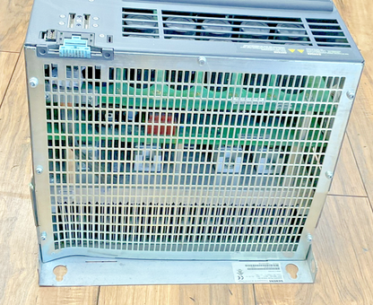 SIEMENS 6SL3210-1SE31-8UA0 FREQUENCY COVERTER/DRIVE VER.H POWER MODULE 340 480V