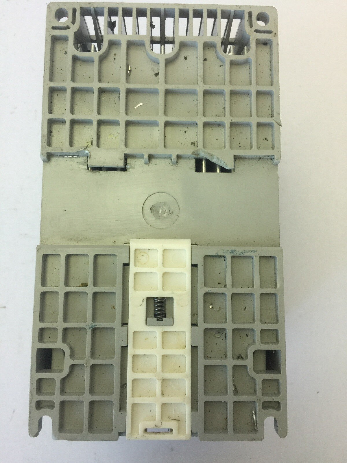 ALLEN BRADLEY 20BD1P4N104 AC DRIVE INPUT 380-480VAC OUTPUT 0-460VAC 3PHASE 2.1A