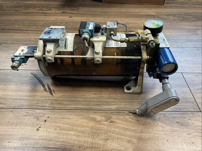 GRACO TRABON 563304 PUMP ASSEMBLY AL 5