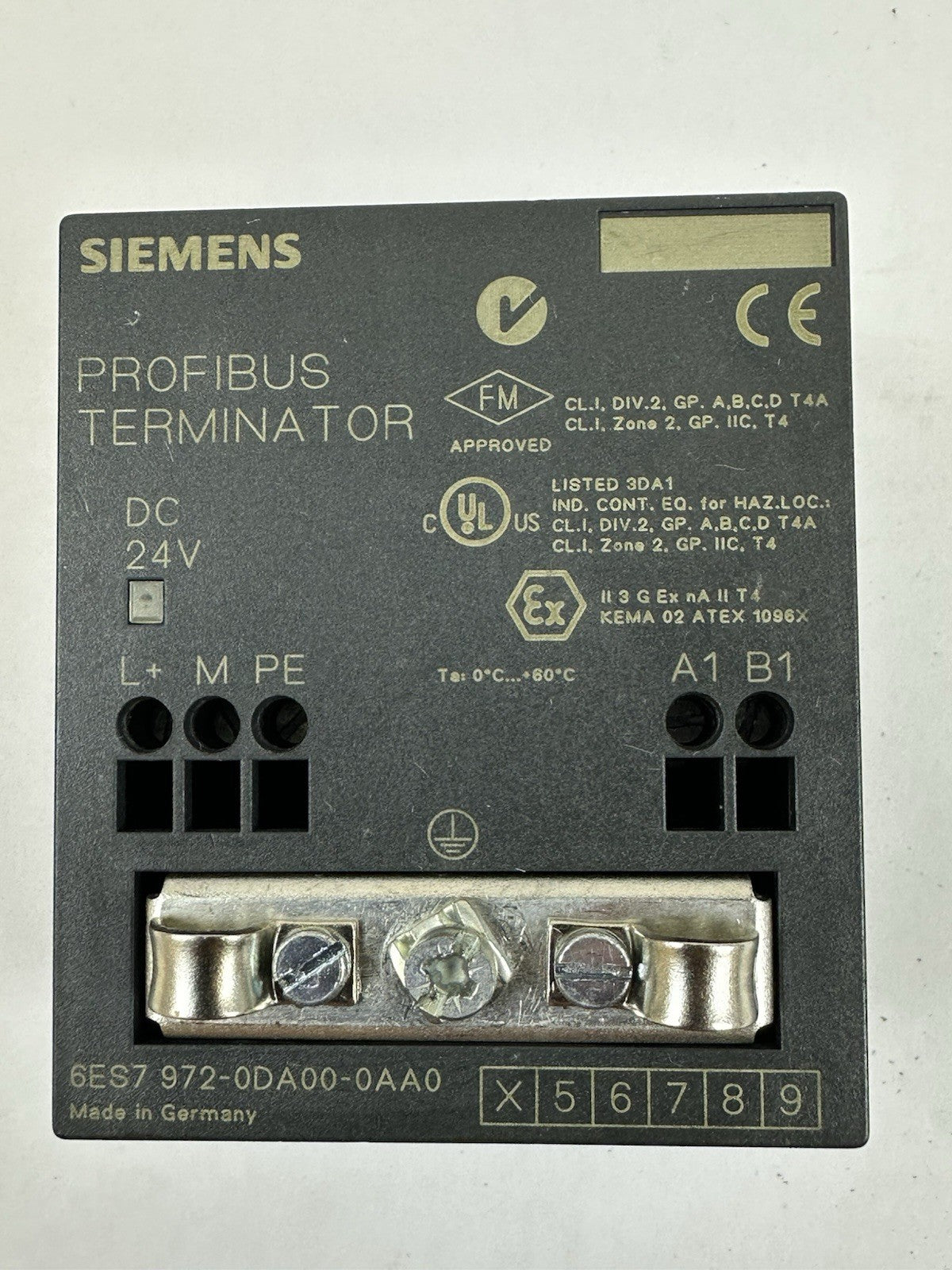 SIEMENS 6ES7 972-0DA00-0AA0 PROFIBUS TERMINATOR MODULE 24 VDC