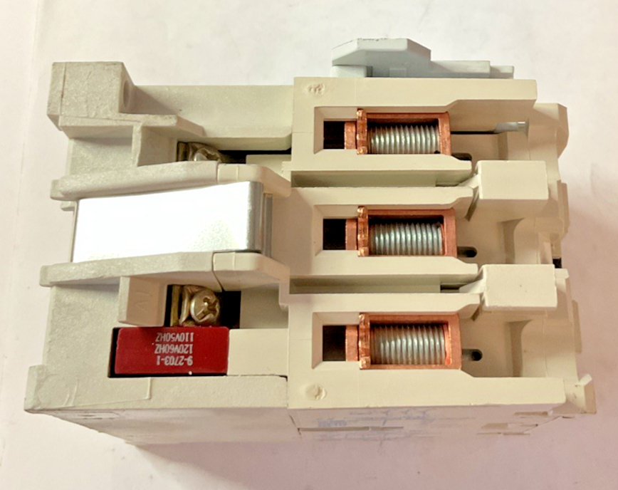 CUTLER HAMMER CE15GNS3AB CONTACTOR SIZE G 3POLE 460V 37A 50/60HZ