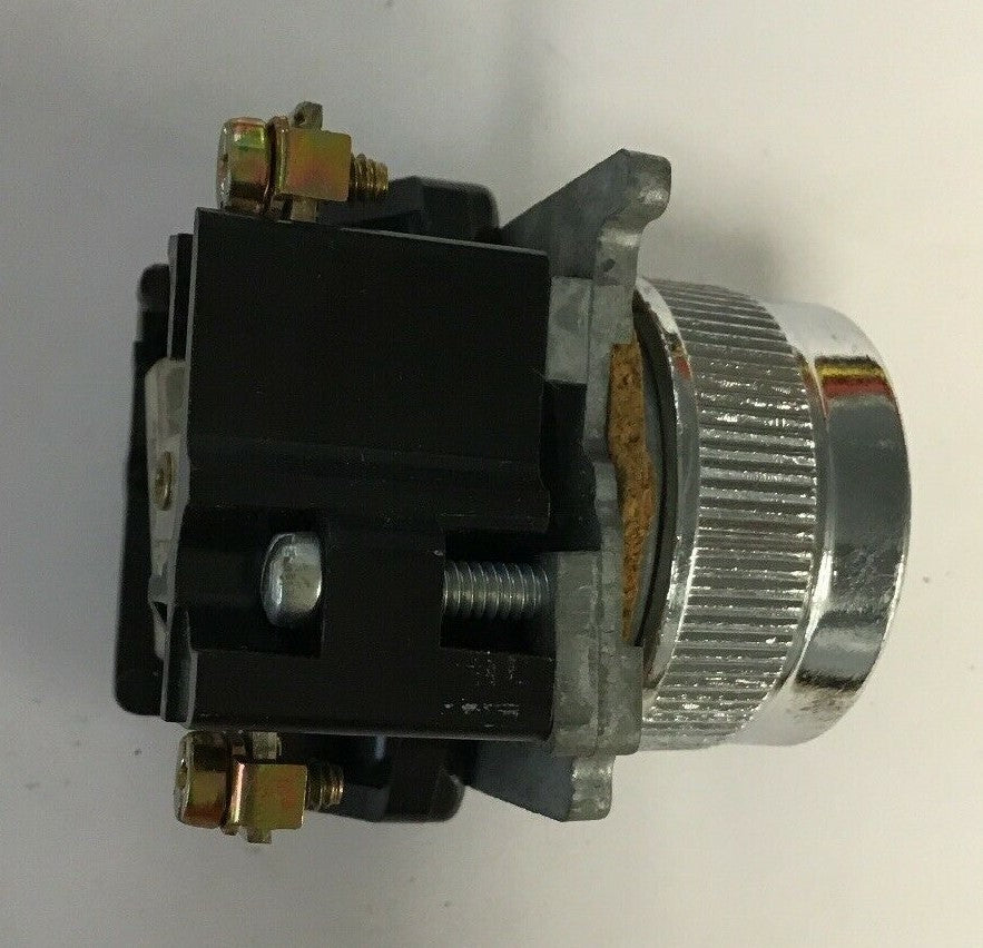 CUTLER HAMMER 10250T201 INDICATING LIGHT W/O BULB & COVER 120VAC/DC