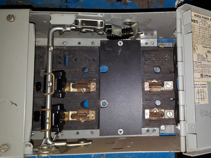 SIEMENS ITE FUSIBLE VACU-BREAK SWITCH 100 AMP 240V 2 POLE V7E2233MR