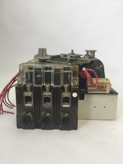 KLOCKNER MOELLER NZM9-250 CIRCUIT BREAKER 600VAC 250A SHUNT TRIP 120V 60HZ M9