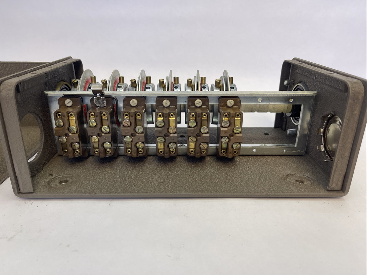 GEMCO 2000306RSPX ROTATING CAM LIMIT SWITCH 600V
