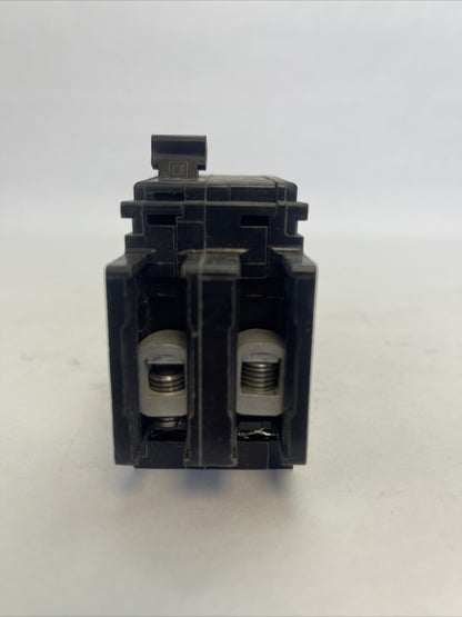 SQUARE D QOUR220 CIRCUIT BREAKER 20AMP 120/240VAC 50/60HZ 2POLE COMMON TRIP