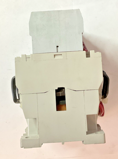 CUTLER HAMMER CE55AN3AB REVERSING  CONTACTOR SIZE A 3POLE 460V 7A 50/60HZ