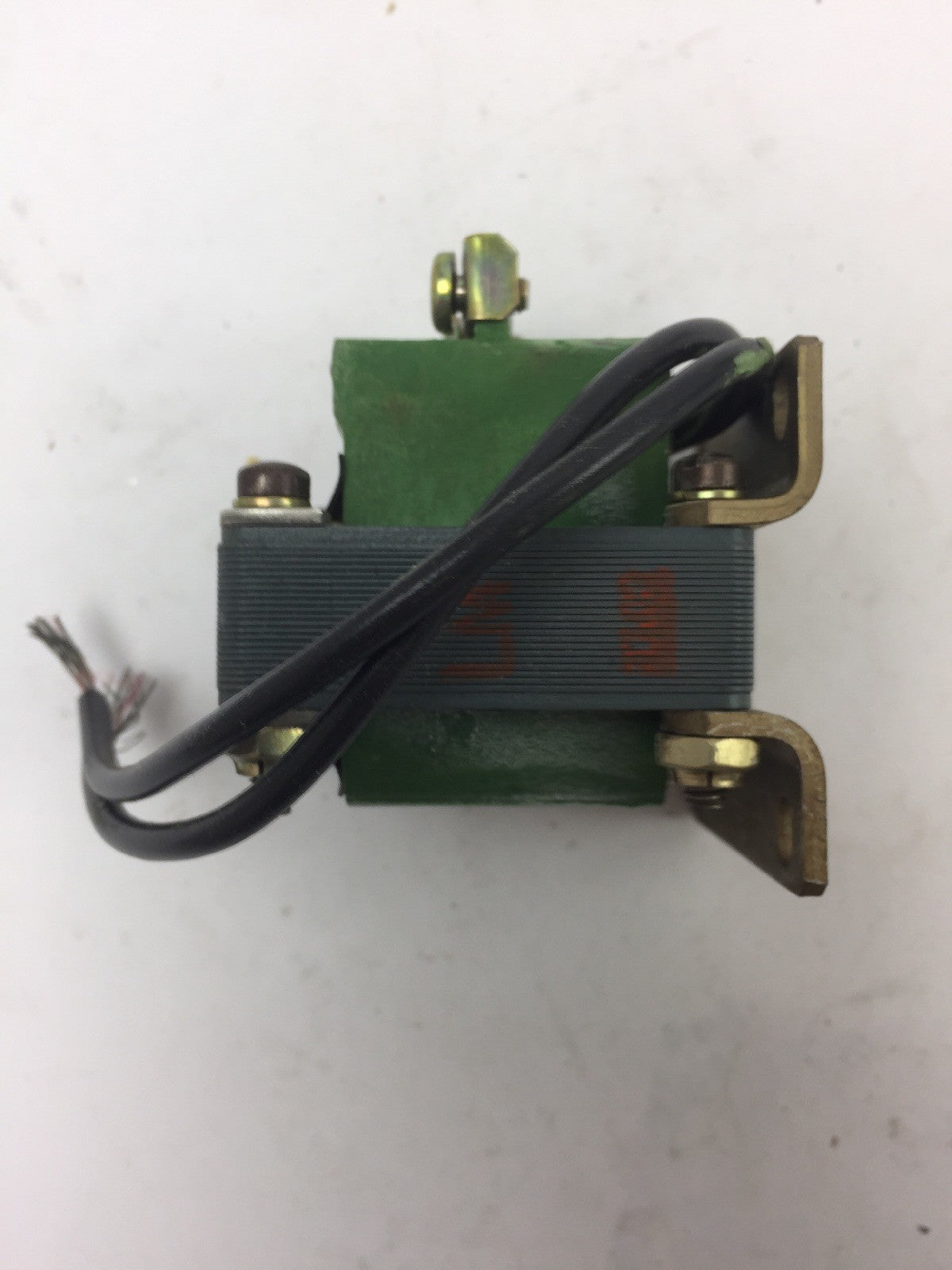 GE CR9500A100A100A SOLENOID 415V 50HZ PULL TYPE END MTG * NO PLUNGER *