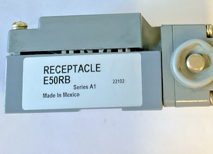 CUTLER HAMMER E50SB SWITCH BODY SER A1 E50RB RECEPTACLE SER A2 W/E50DH1 HEAD