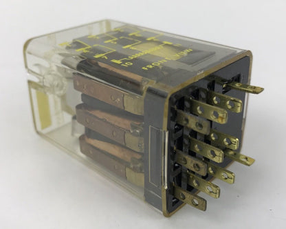 SQUARE D 8501 KS13 RELAY CONTACTS 3PDT 10A 120 VAC RES COIL 120V 60HZ *NEW*