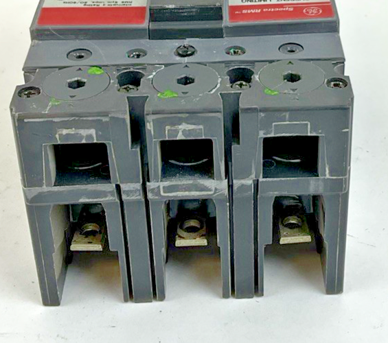 GE SELA36AT0100 CIRCUIT BREAKER 100A 600VAC 3POLE W/SRPE100A100 TRIP