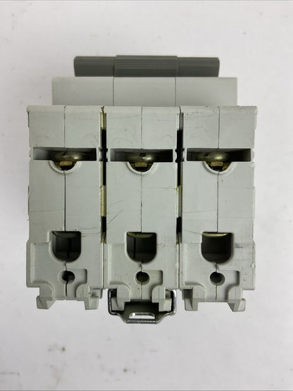 CUTLER HAMMER WMS3D04 CIRCUIT BREAKER 4A 3POLE 415VAC