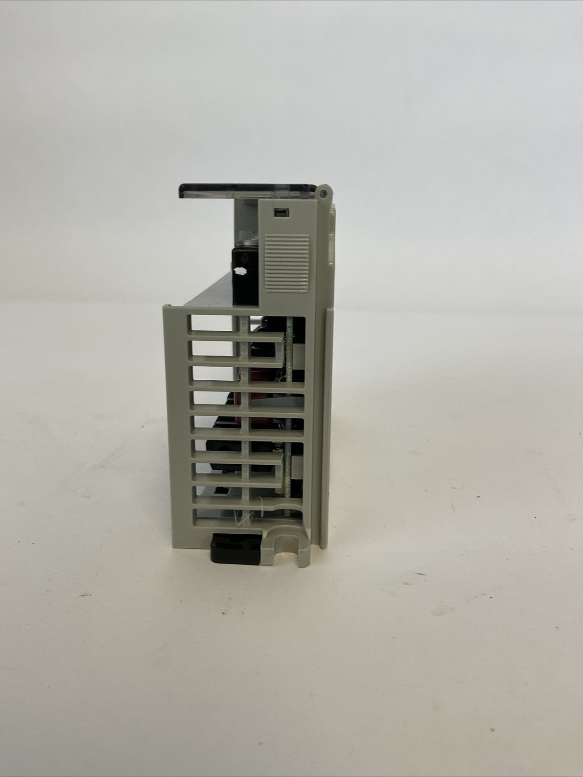 ALLEN BRADLEY 1769-OA8 SER B F/W REV 3.1 DIR/VER 95320751/04 8PT 85-265VAC OUTPU