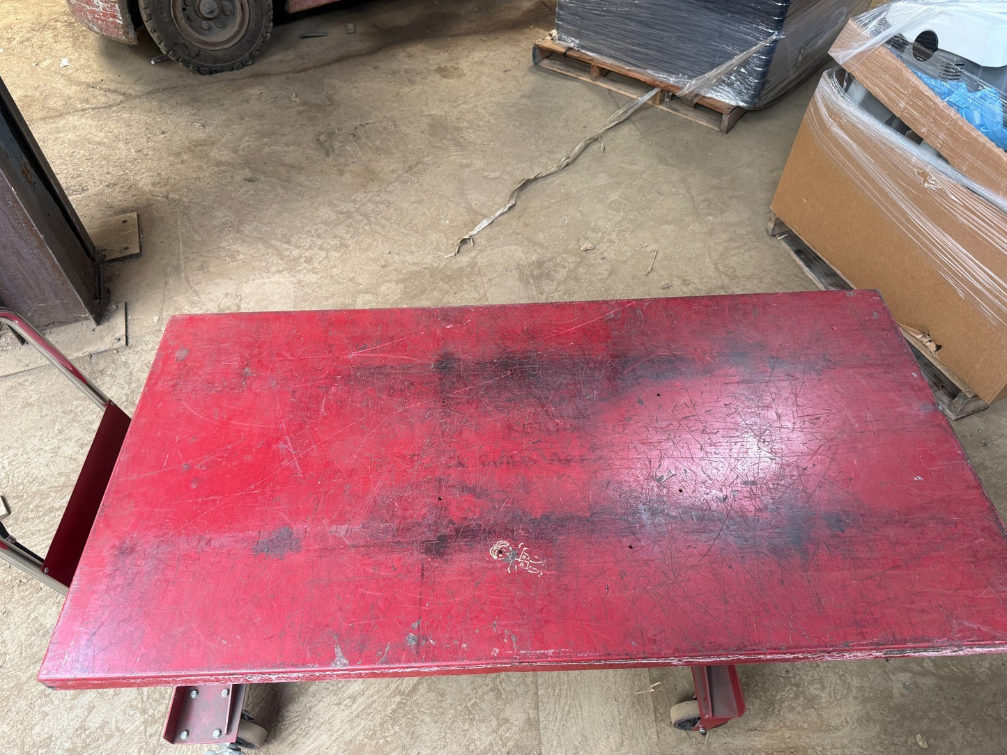 ULINE H-6754 LIFT TABLE 1,100LBS CAPACITY