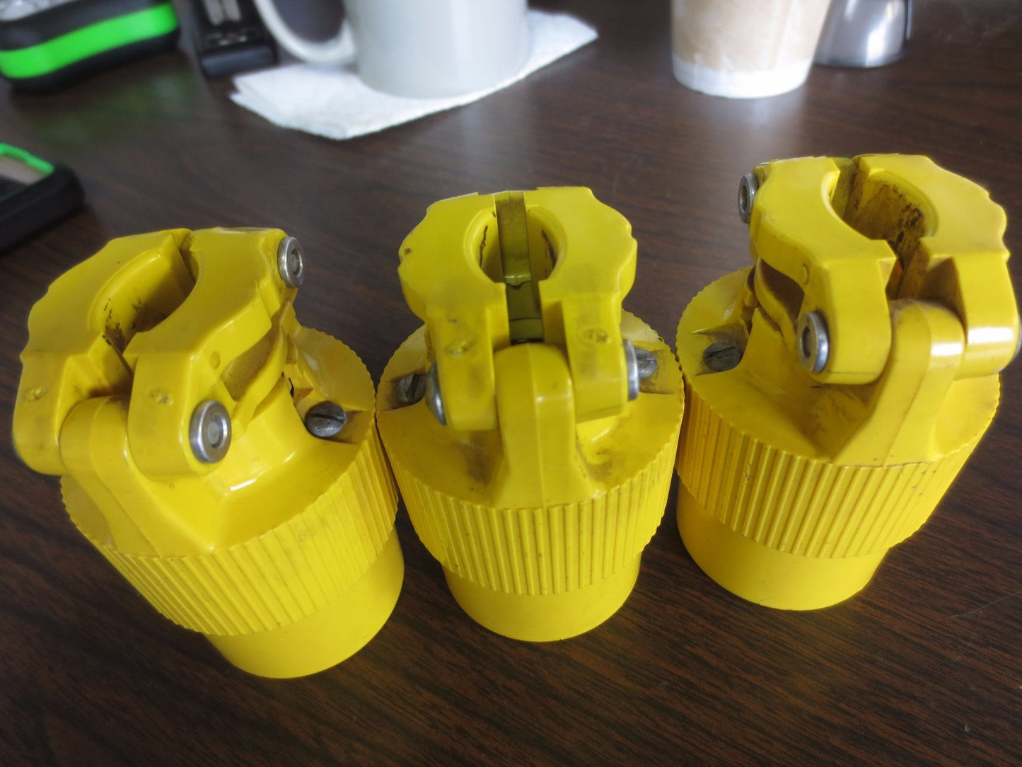 PASS & SEYMOUR  NEMA L 10-20 RECEPTACLE - 20A, 125/250V - LOT of 3
