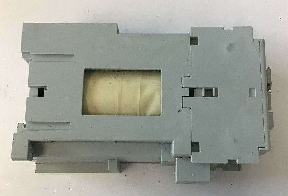 ALLEN BRADLEY 100-C23Z*200 CONTACTOR SER.C 690V 32A 100-C23DJ200***LOTOF2***