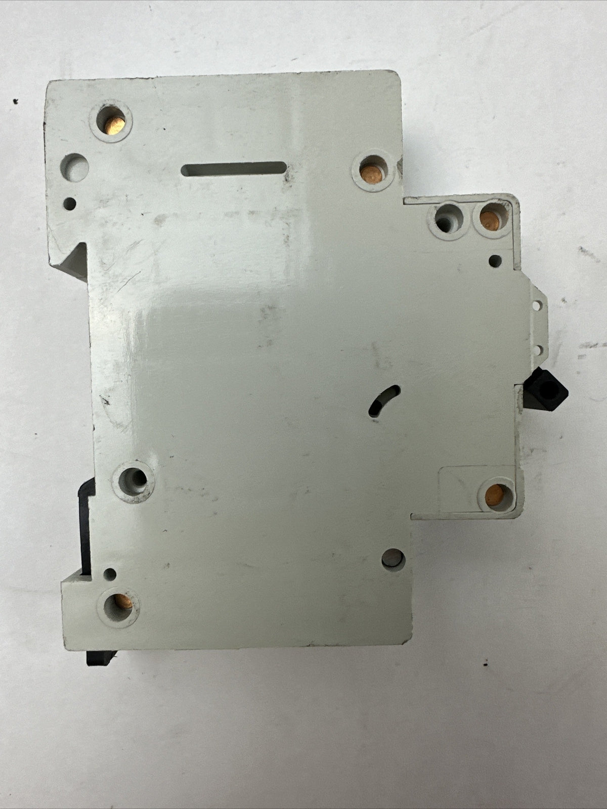 EATON FAZ-B8/1-SP CIRCUIT BREAKER 8A 230/400VAC 240/415VAC 1POLE