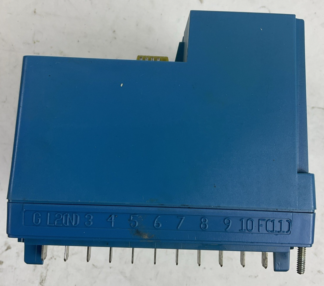 HONEYWELL RM7838 B 1013 BURNER CONTROL 97-4861AE REV F