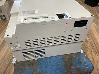 MITSUBISHI MR-J2S-45KB4-Q138 AC SERVO DRIVE OUTPUT 323V 131A INPUT 538-678VDC