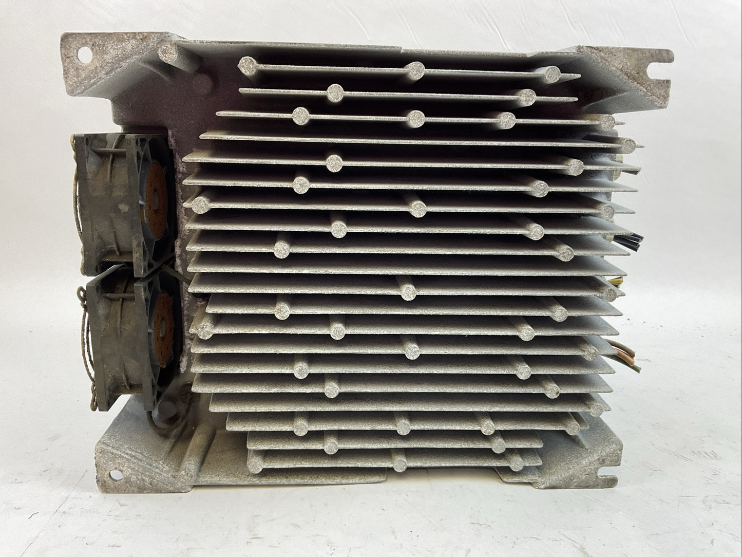 RELIANCE ELECTRIC 10V4260 AC DRIVE 10HP / 7.5KW OUTPUT 380-460VAC 14.2A