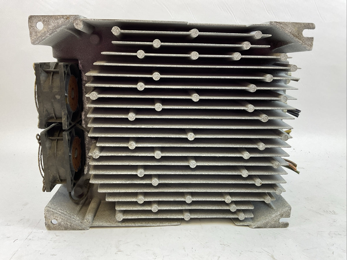 RELIANCE ELECTRIC 10V4260 AC DRIVE 10HP / 7.5KW OUTPUT 380-460VAC 14.2A