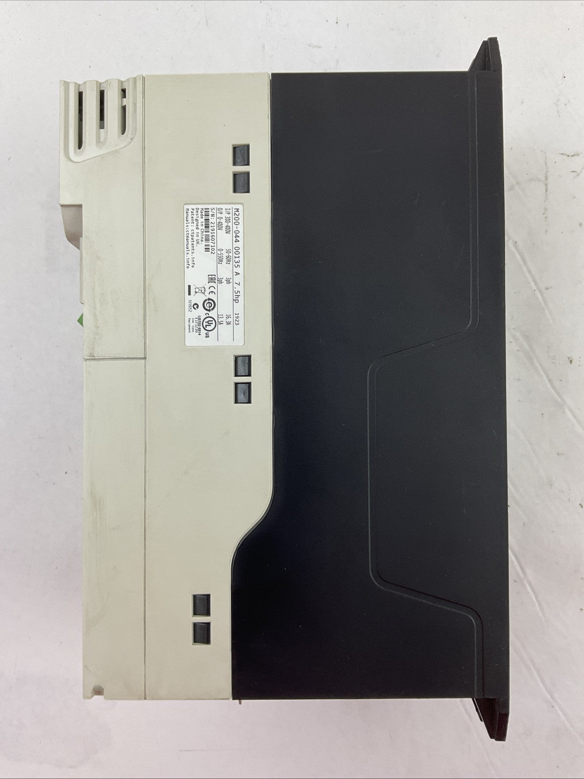 NIDEC CONTROL TECHNIQUES M200-044 00135 A 7.5HP OUTPUT 0-480VAC 13.5A AC DRIVE