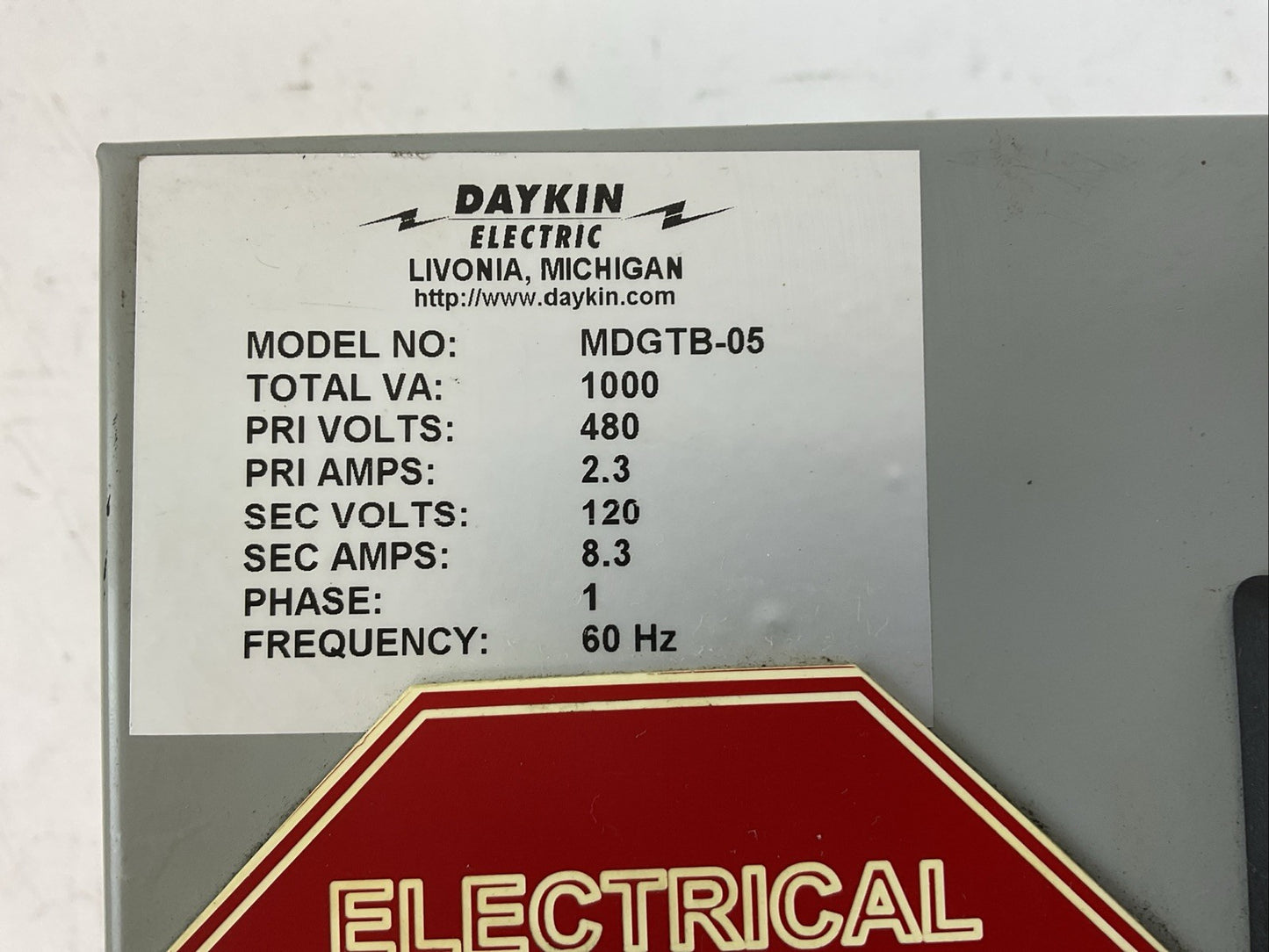 DAYKIN MDGTB-05 DISCONNECT SWITCH TRANSFORMER 1000VA PRI 480V 2.3A SEC 120V 8.3A