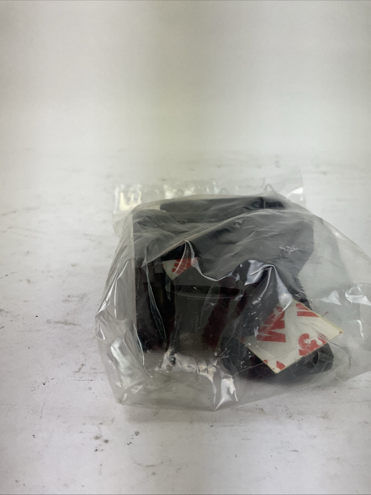 HYSTER 4013559 LATCH