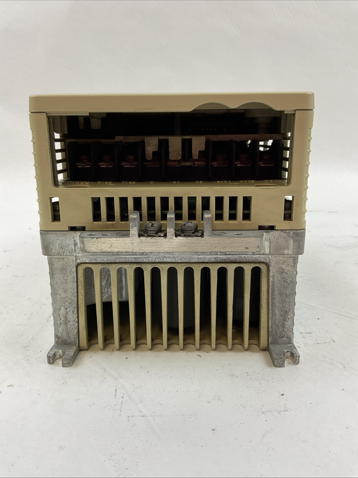 YASKAWA CIMR-VU4A0023FAA REV D V1000 AC DRIVE OUTPUT AC3PH 0-480V 23.0A/18.0A