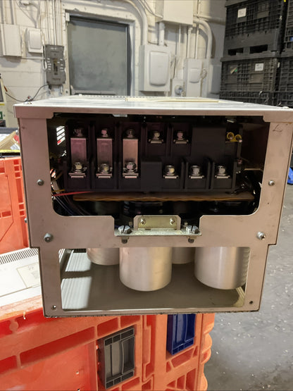 YASKAWA CIMR-F7U4055 AC DRIVE OUTPUT 3PH 0-480VAC HD 112A 85kVA ND 125A 95kVA IN