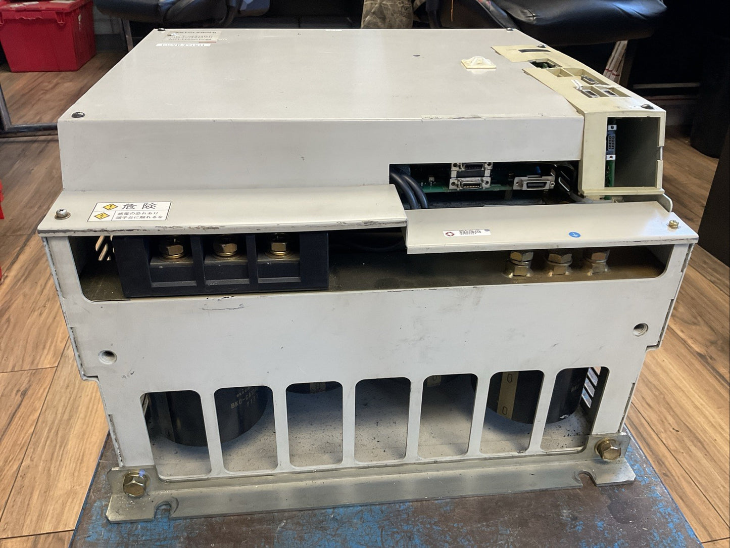 MITSUBISHI MR-H45KBN4-S134 AC SERVO DRIVE OUTPUT 155A INPUT 380-460VAC 50/60HZ