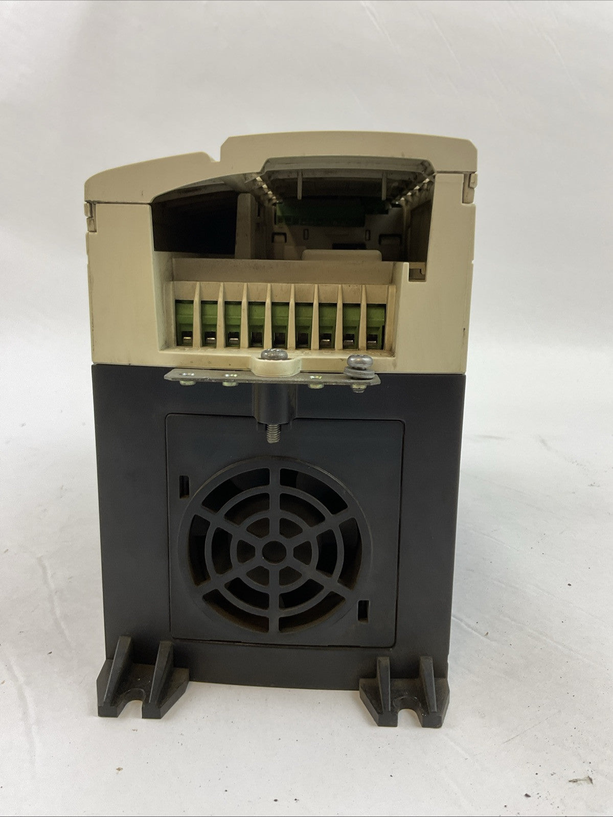 NIDEC CONTROL TECHNIQUES M200-044 00135 A AC DRIVE 7.5HP OUTPUT 0-480VAC 13.5A
