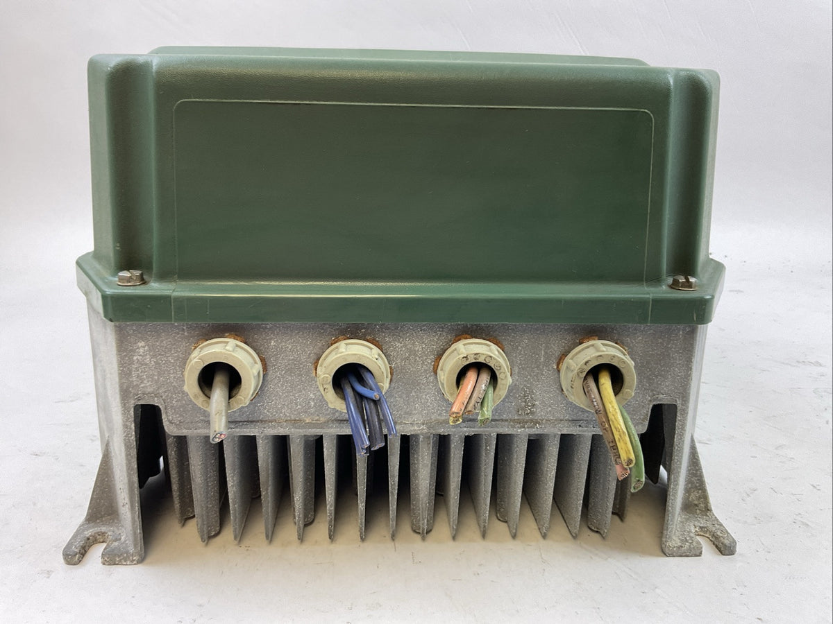 RELIANCE ELECTRIC 10V4260 AC DRIVE 10HP / 7.5KW OUTPUT 380-460VAC 14.2A