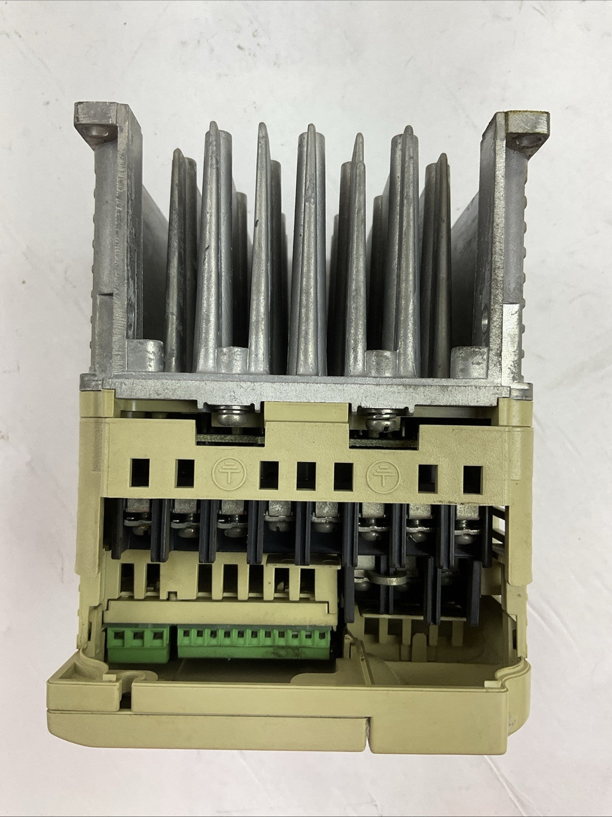 YASKAWA CIMR-JU4A0004BAA REV A J1000 AC DRIVE OUTPUT AC3PH 0-480V 4.1A/3.4A