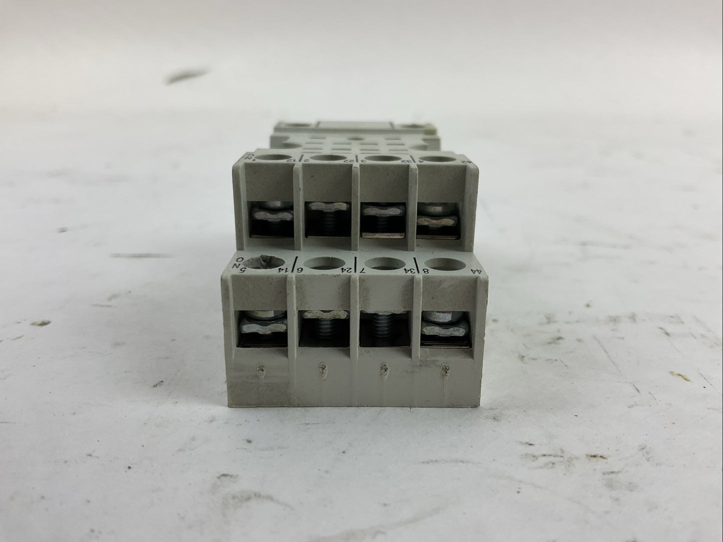 ALLEN BRADLEY 700-HN103 SER C RELAY SOCKET 10A 300V (LOT OF 5)