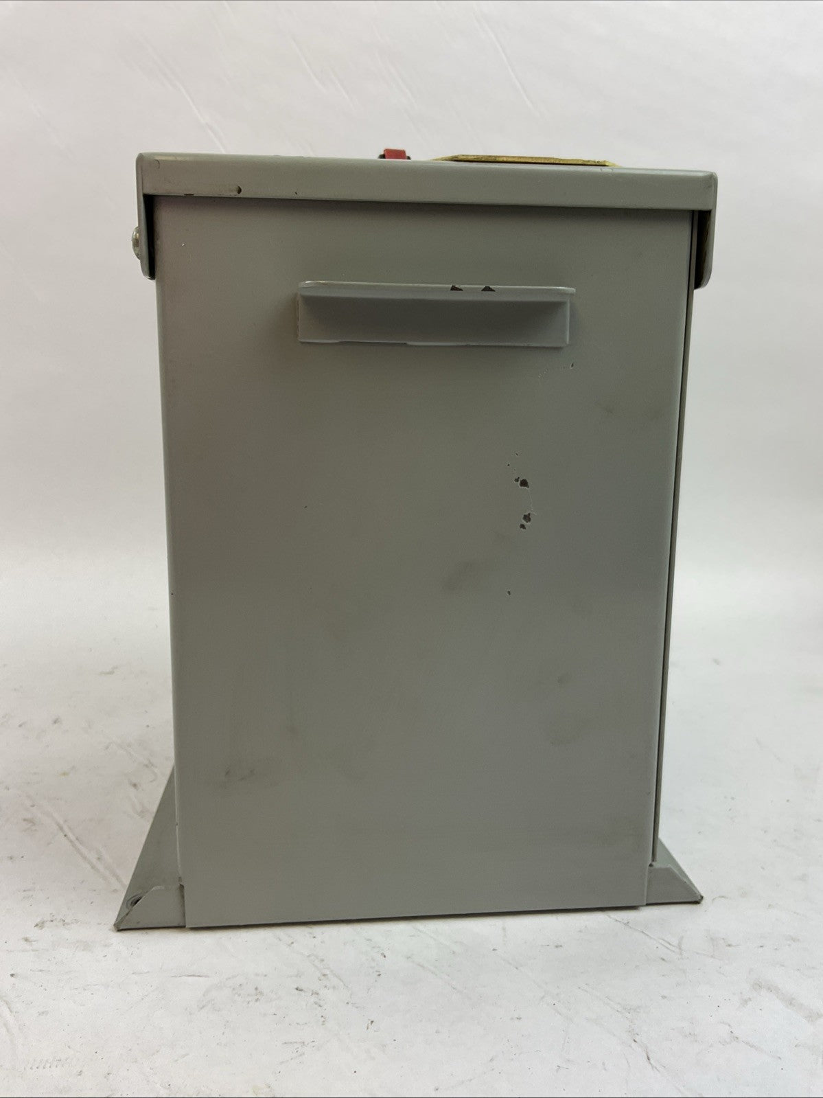 DAYKIN MDGTB-05 DISCONNECT SWITCH TRANSFORMER 1000VA PRI 480V 2.3A SEC 120V 8.3A