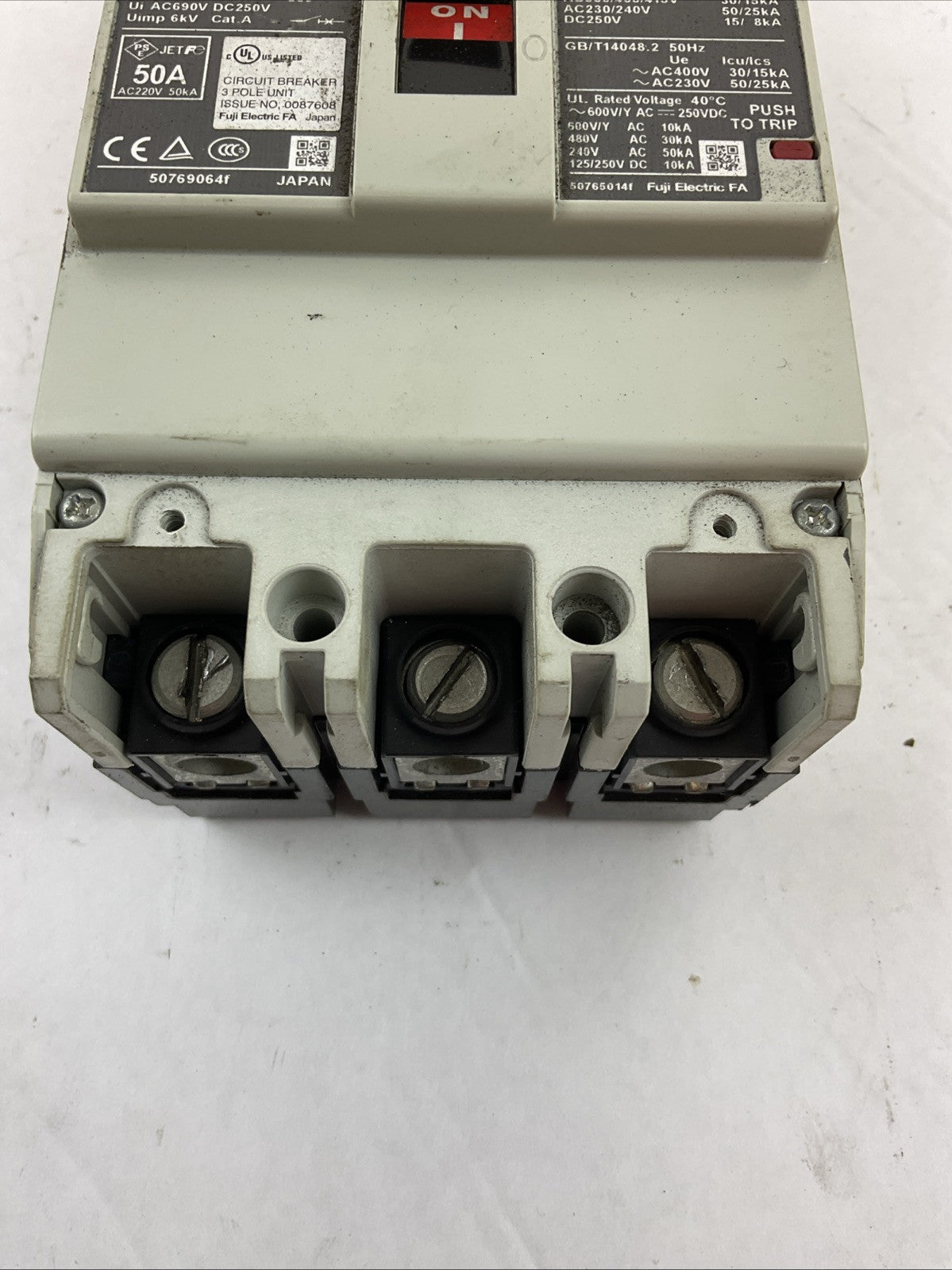 FUJI AUTO BREAKER BW125JAGU-3P050 50A 600VAC 250VDC 3POLE