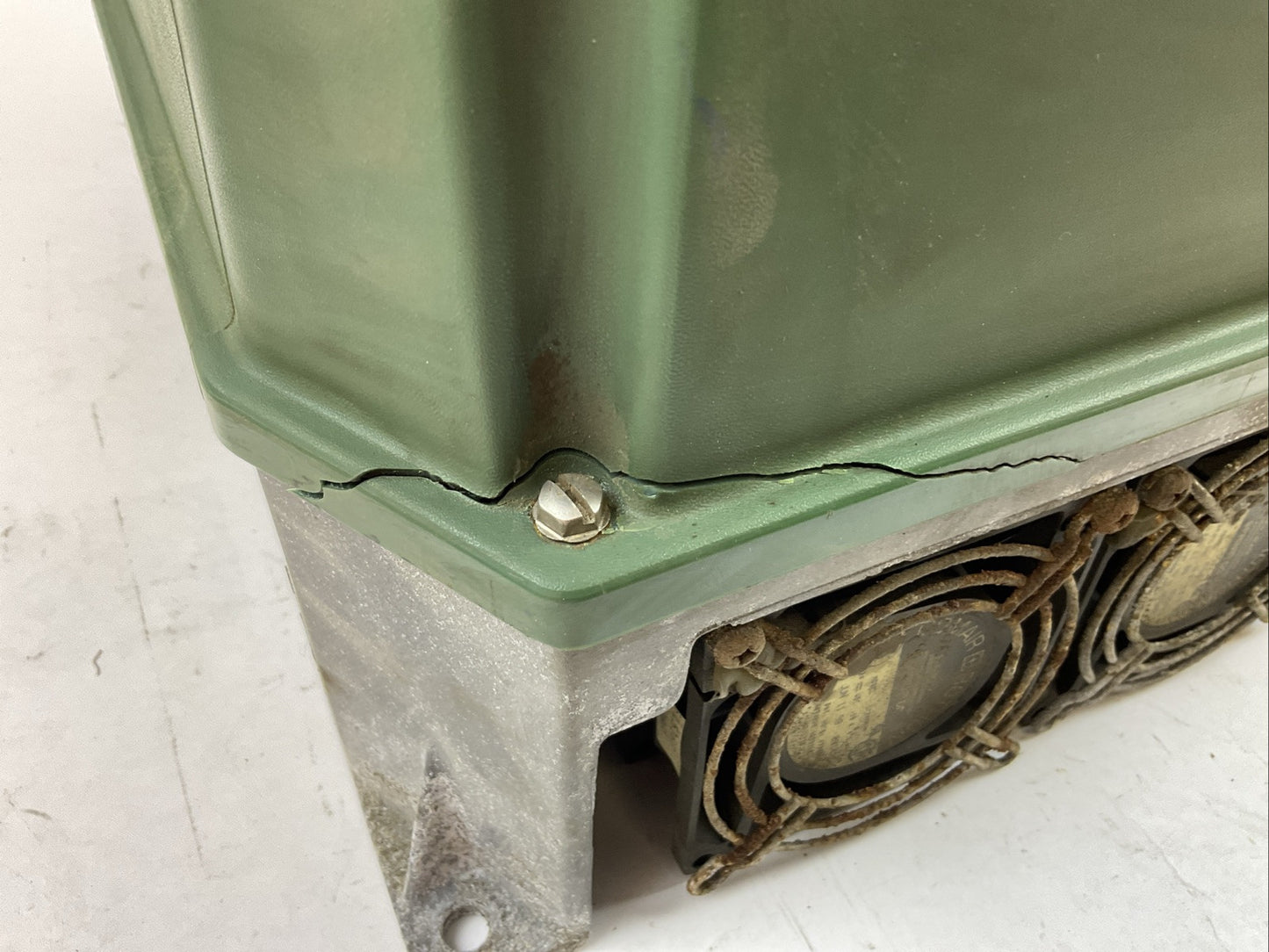 RELIANCE ELECTRIC 10V4260 AC DRIVE 10HP / 7.5KW OUTPUT 380-460VAC 14.2A