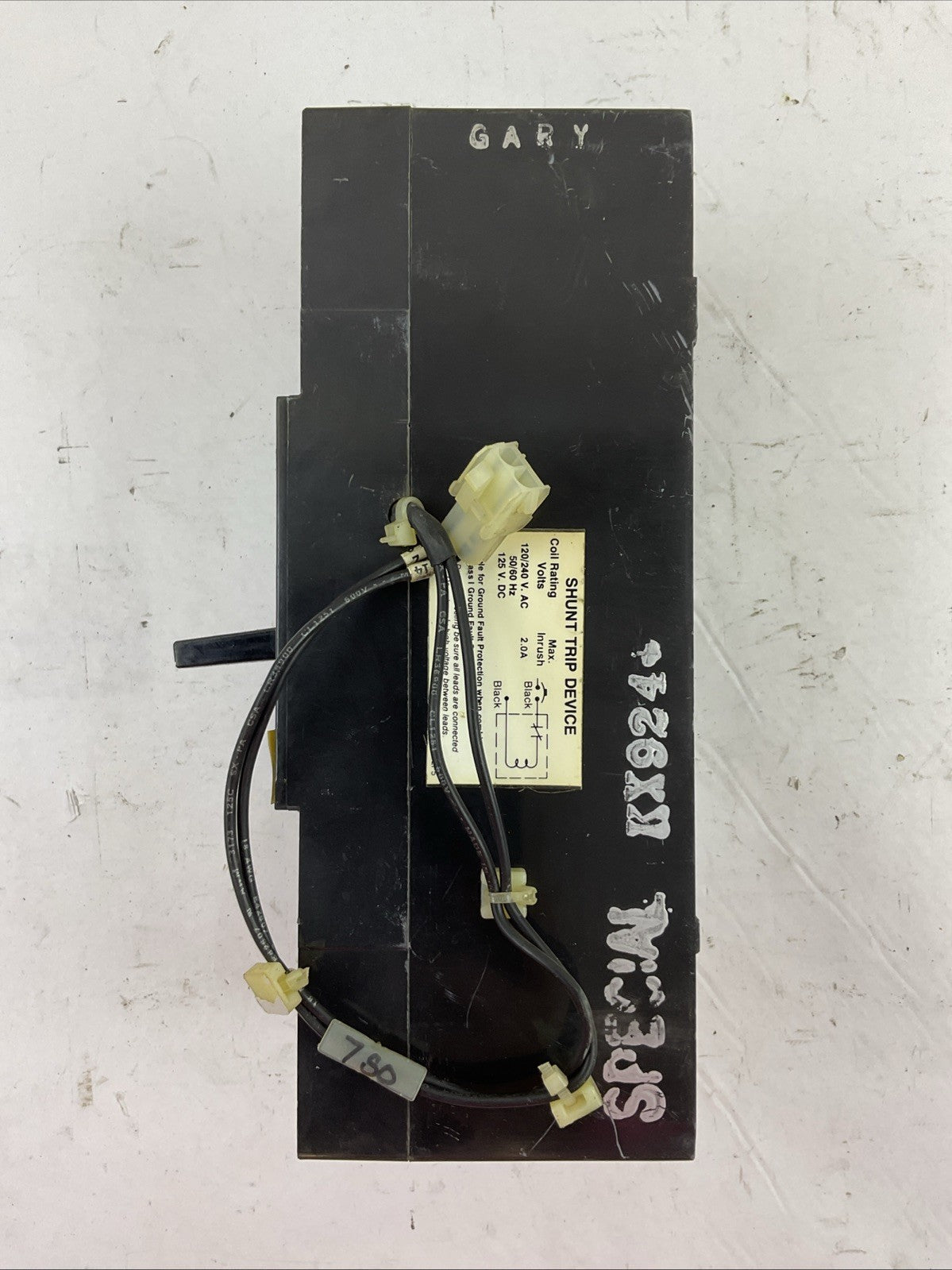 GE TFK236F000 CIRCUIT BREAKER FRAME 3P TRIP 100AMP SHUNT TRIP 120/240VAC 125VDC
