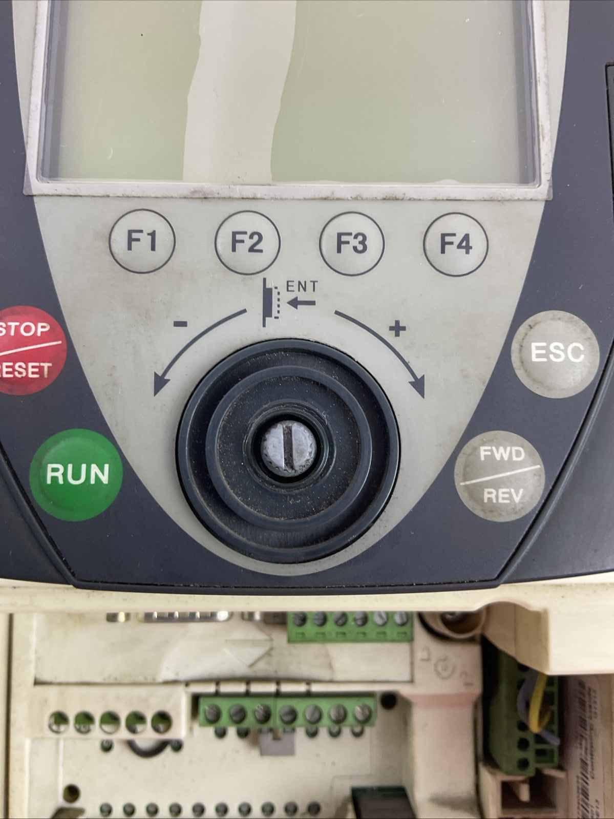 SCHNEIDER ELECTRIC ATV71HU55N4 VARIABLE SPEED DRIVE 5.5kW 7.5HP OUTPUT 0..460VAC