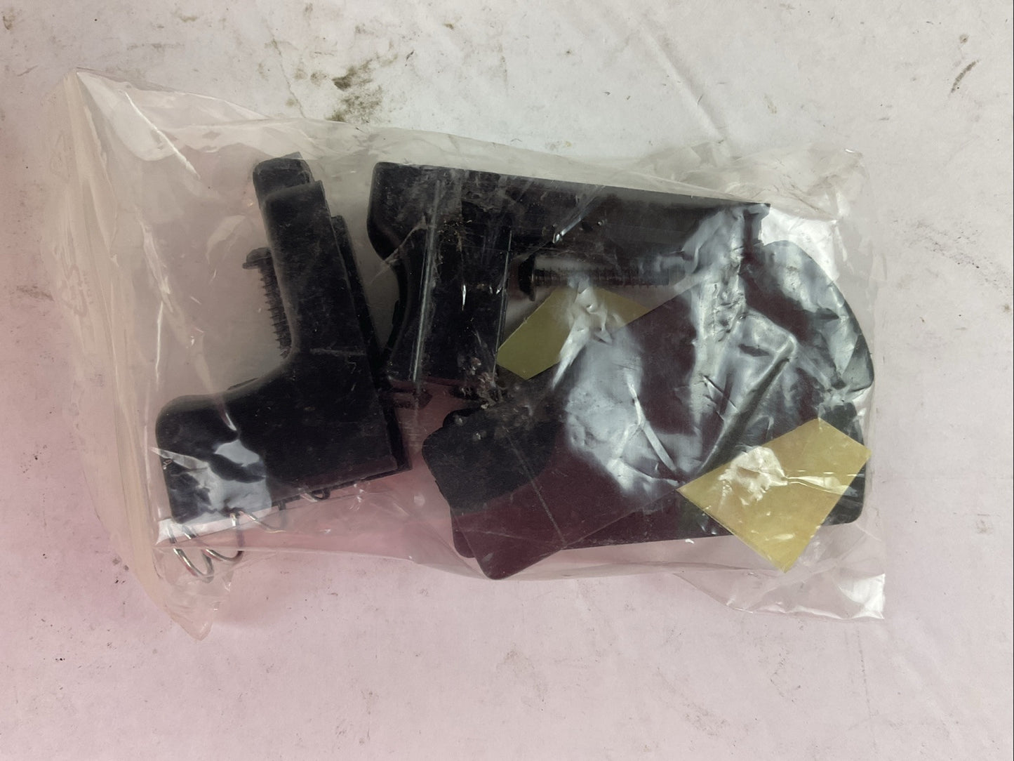 HYSTER 4013559 LATCH