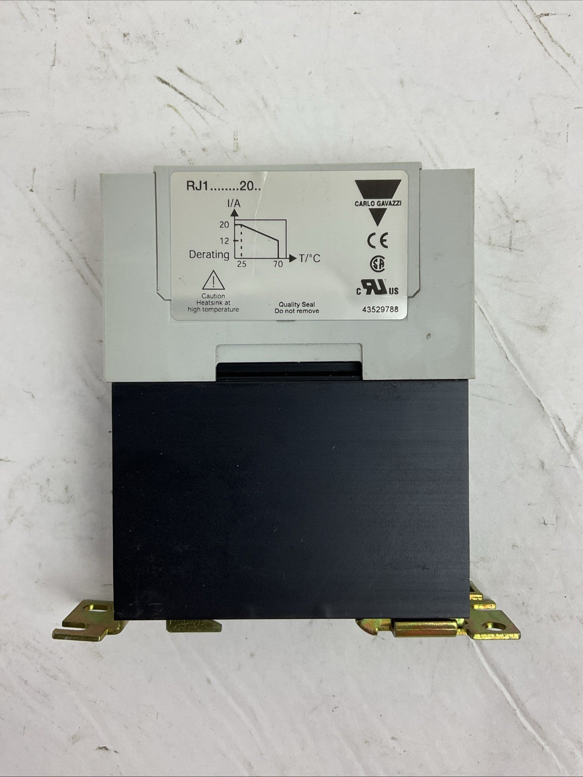 CARLO GAVAZZI RJ1A60D20E RELAY AC51: 20A 600VAC AC53a: 5A 600VAC Vcc: 4-32VDC