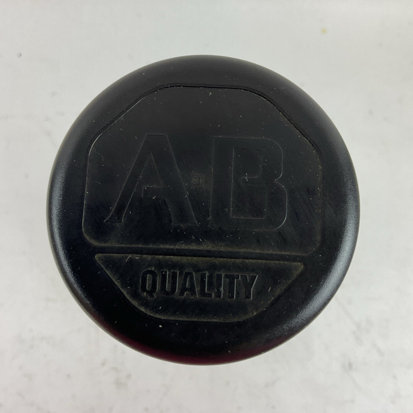 ALLEN BRADLEY 855-B24TL3 GREEN 855T-B24TL4 RED 855T-B24TL5 AMBER 855T-BPM10