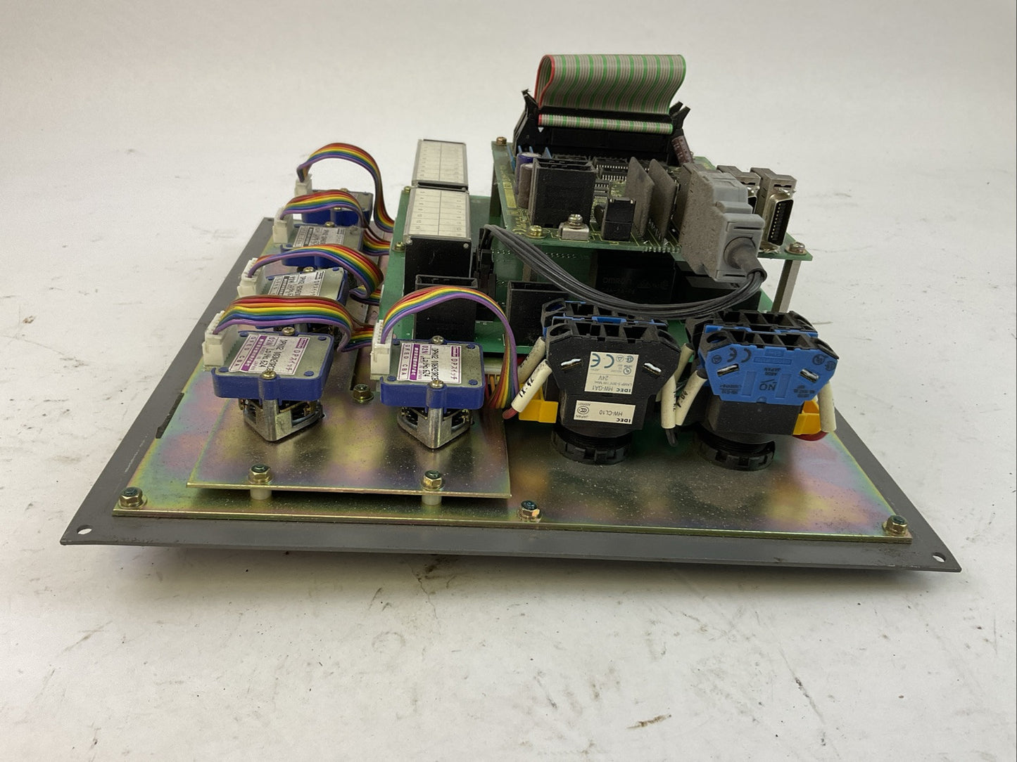 OPERATOR INTERFACE FANUC A20B-2002-0470/10B NIIGATA MECHATRONICS NK212- & KN231-