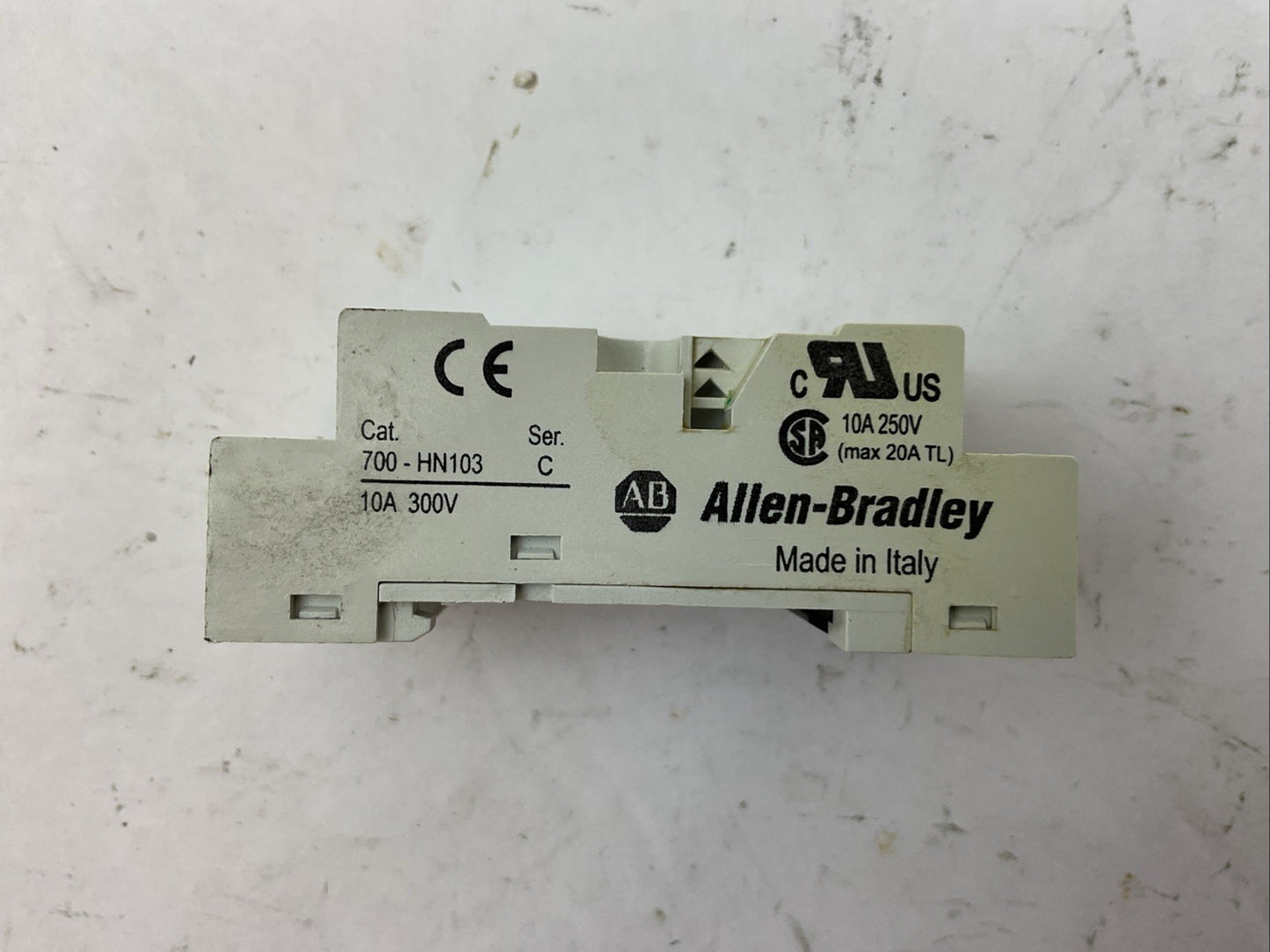 ALLEN BRADLEY 700-HN103 SER C RELAY SOCKET 10A 300V (LOT OF 5)
